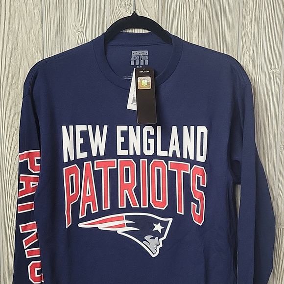 NFL New England Patriots Long Sleeve Tee Shirt Mens Size Medium NWT - Picture 2 of 9
